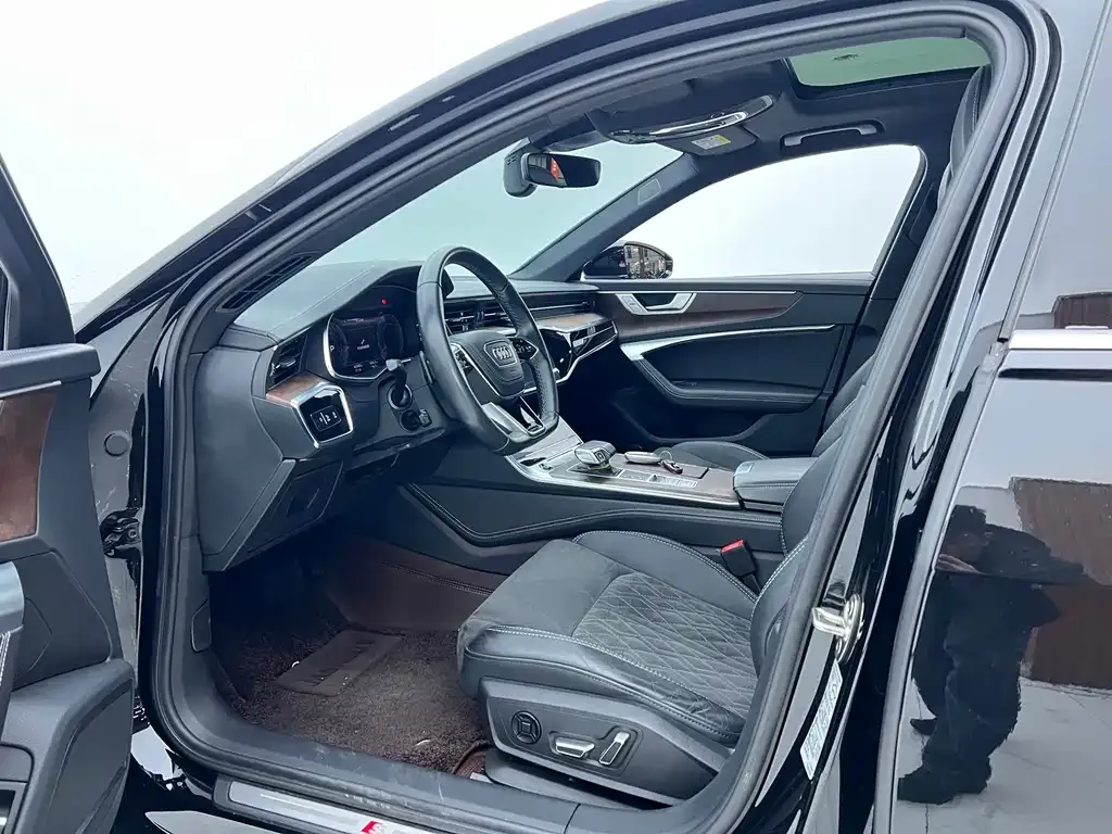 Audi A6L 2022 из CN, фото 8