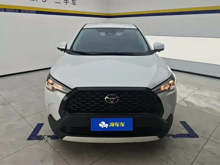 Toyota Corolla Cross — фото 2