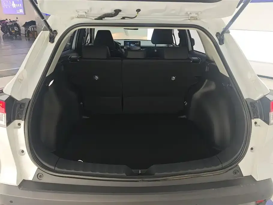 Toyota Corolla Cross — фото 3
