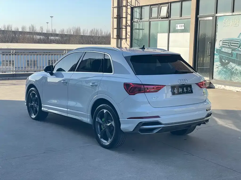 Audi Q3 2021 из CN, фото 9
