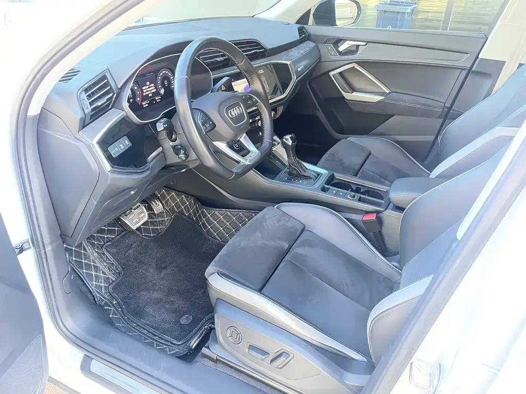 Audi Q3 2021 из CN, фото 8