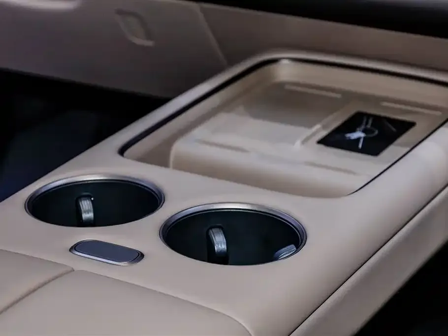 Li Auto i8 2025 из CN, фото 5