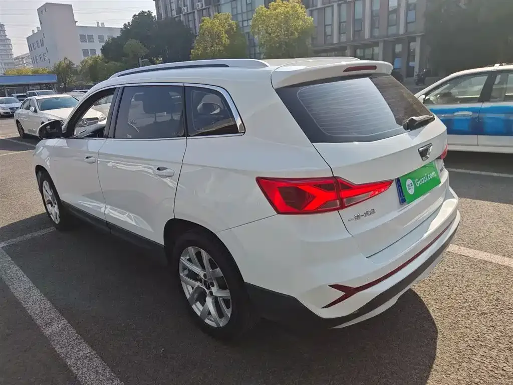 Jetta VS7 2023 из CN, фото 8