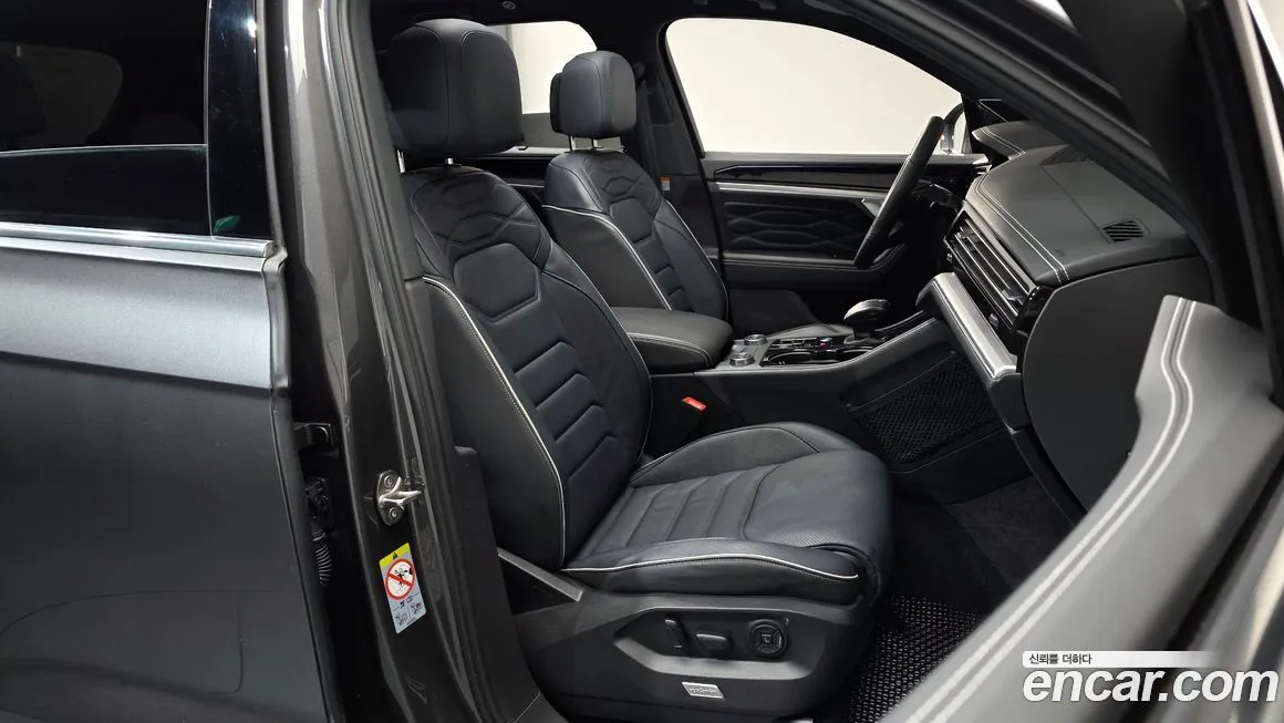 Volkswagen Touareg 2024 из KR, фото 7