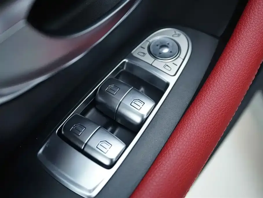 Mercedes-Benz E-Class (Import) — фото 9