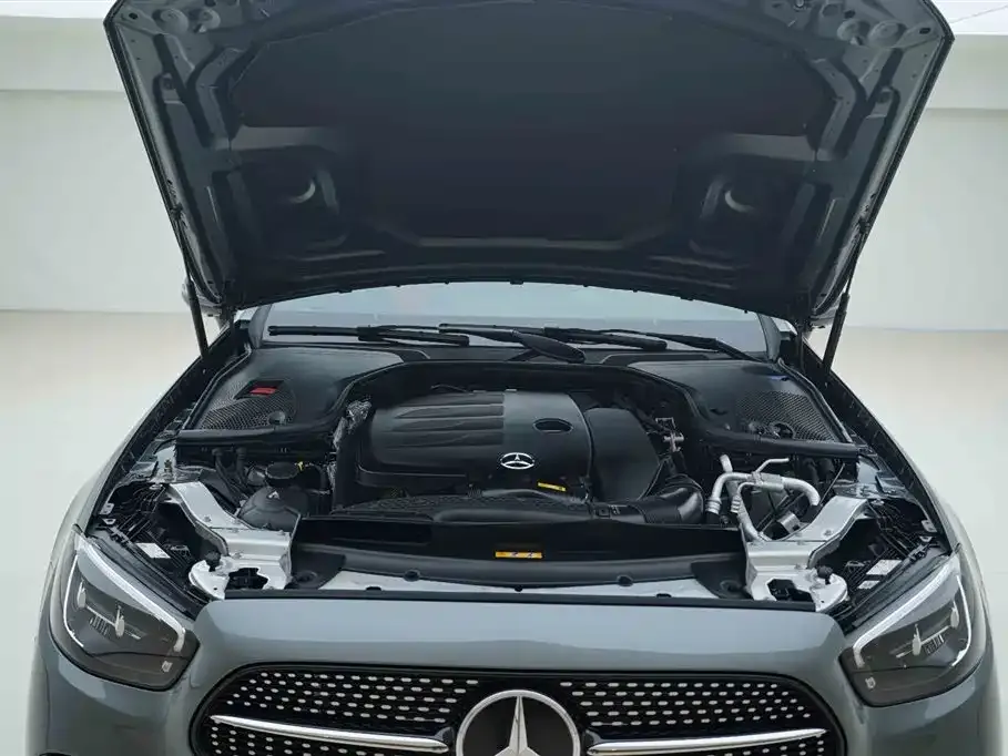 Mercedes-Benz E-Class (Import) — фото 6