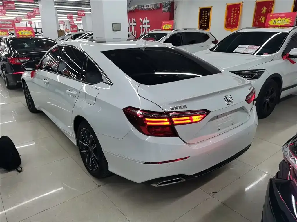 Honda Inspire 2022 из CN, фото 4