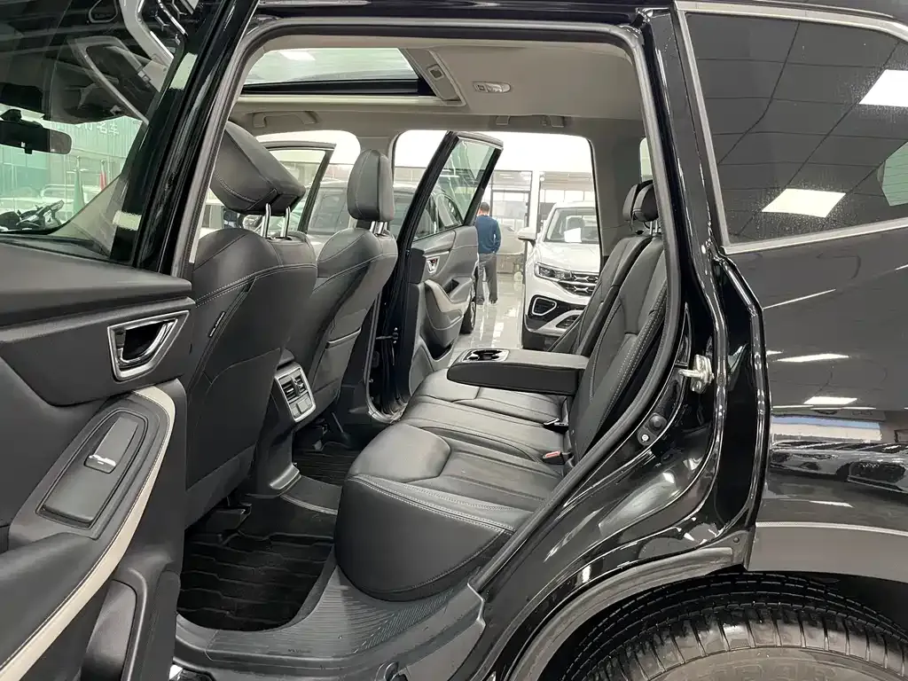 Subaru Forester 2022 из CN, фото 9