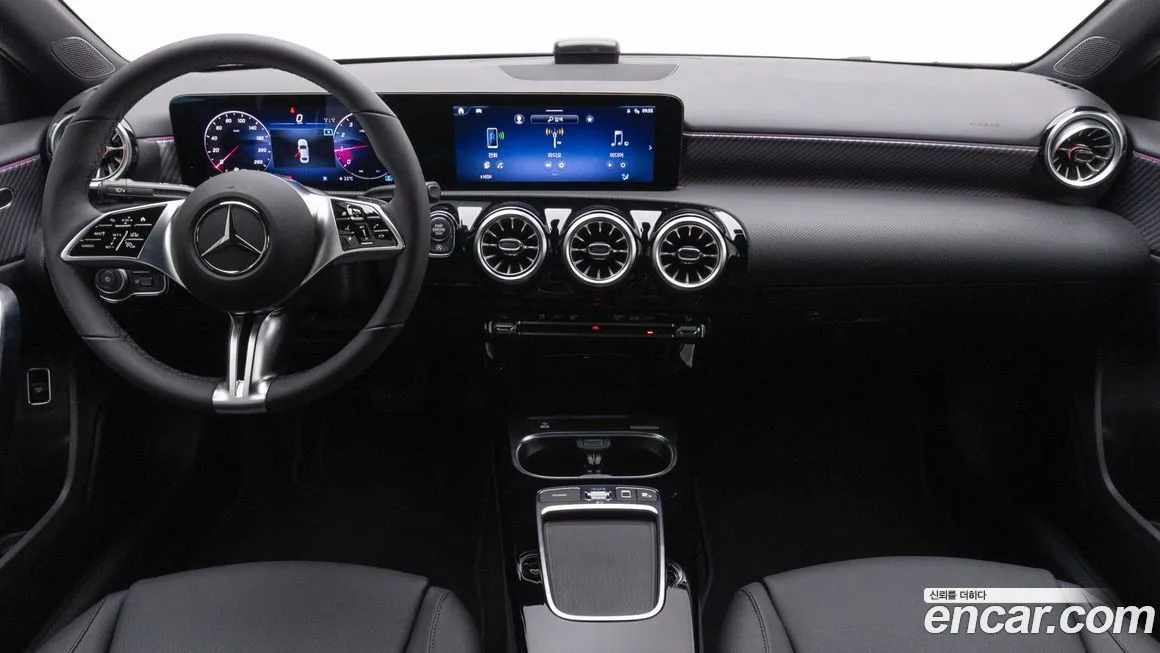 Mercedes-Benz A-Class — фото 10
