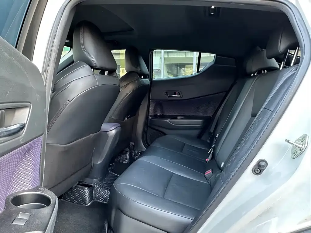 Toyota IZOA 2021 из CN, фото 2