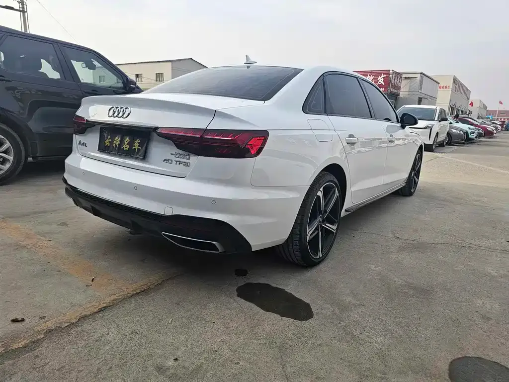 Audi A4L 2024 из CN, фото 4