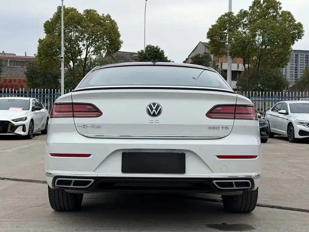 Volkswagen CC 2023 из CN, фото 6