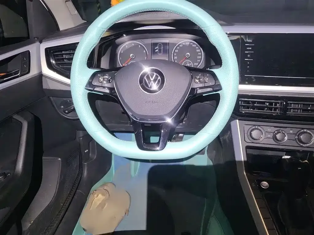Volkswagen Polo 2023 из CN, фото 10