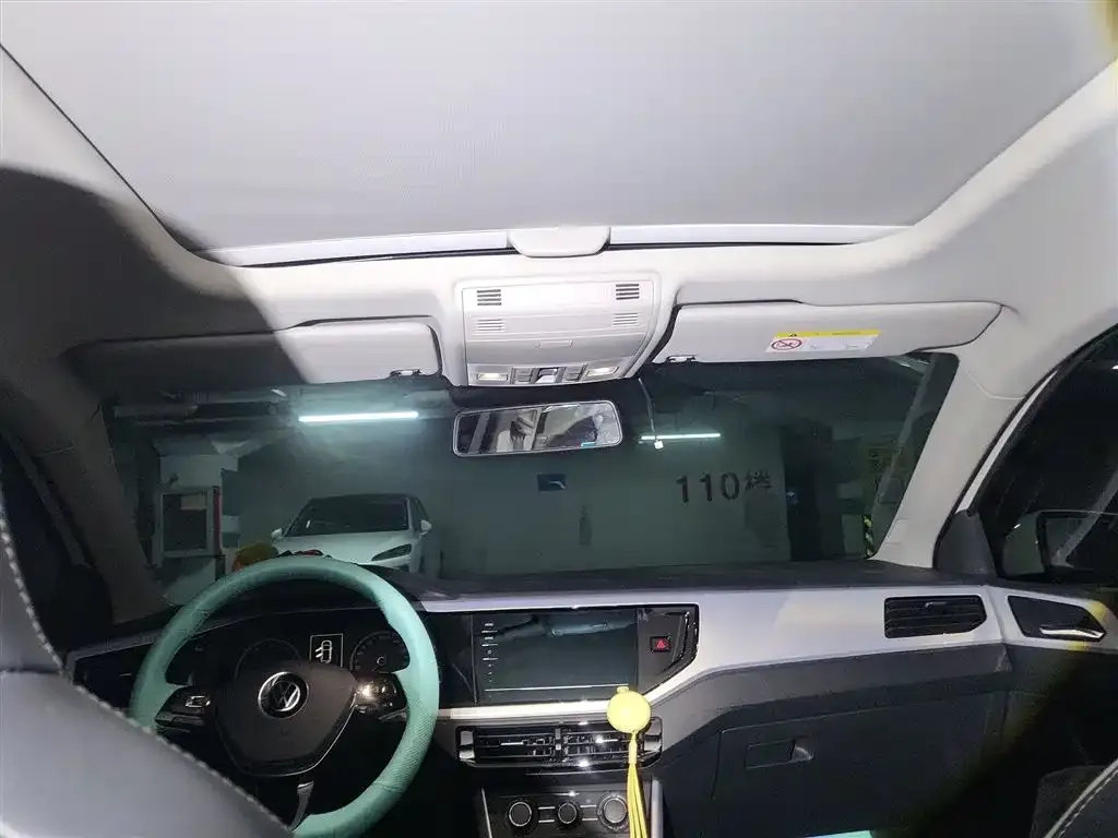 Volkswagen Polo 2023 из CN, фото 4