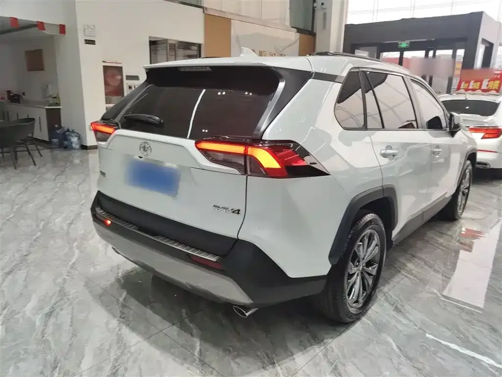 Toyota RAV4 2024 из CN, фото 7