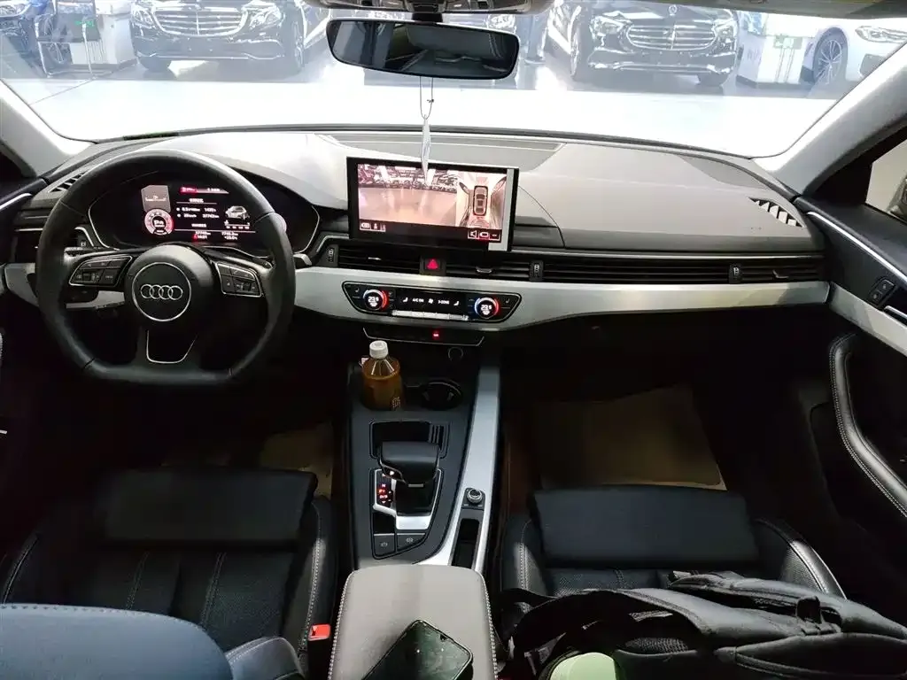 Audi A4L 2022 из CN, фото 6