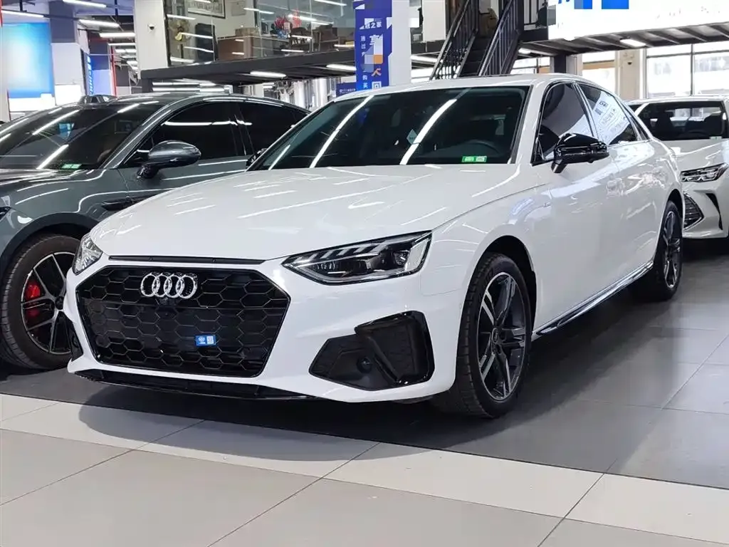 Audi A4L 2022 из CN, фото 7