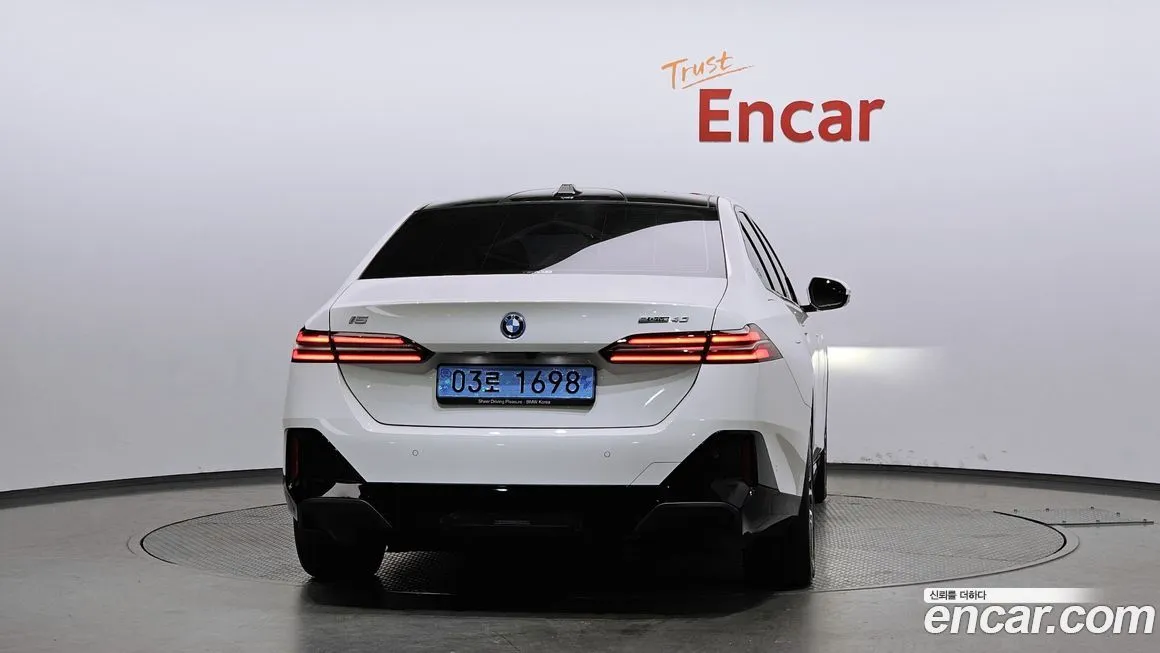 BMW i5 — фото 3