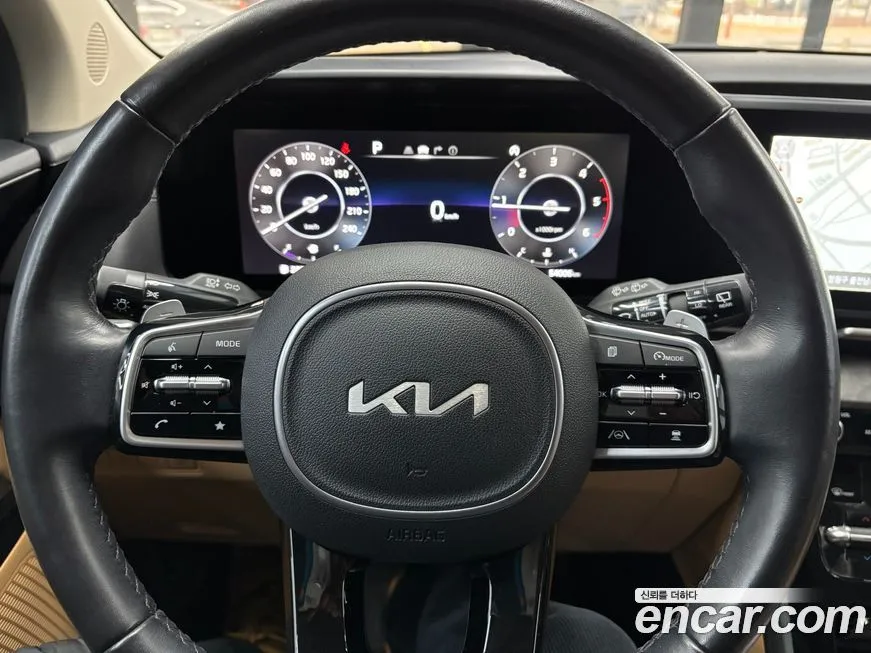 Kia Carnival — фото 10