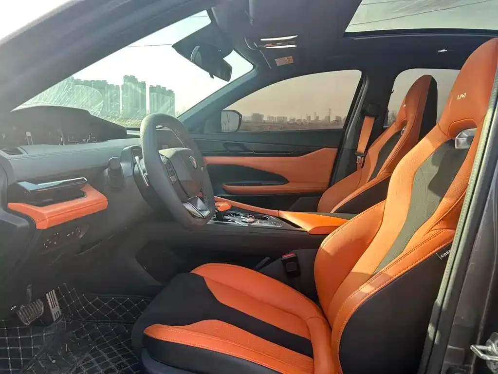 Changan UNI-V 2024 из CN, фото 4