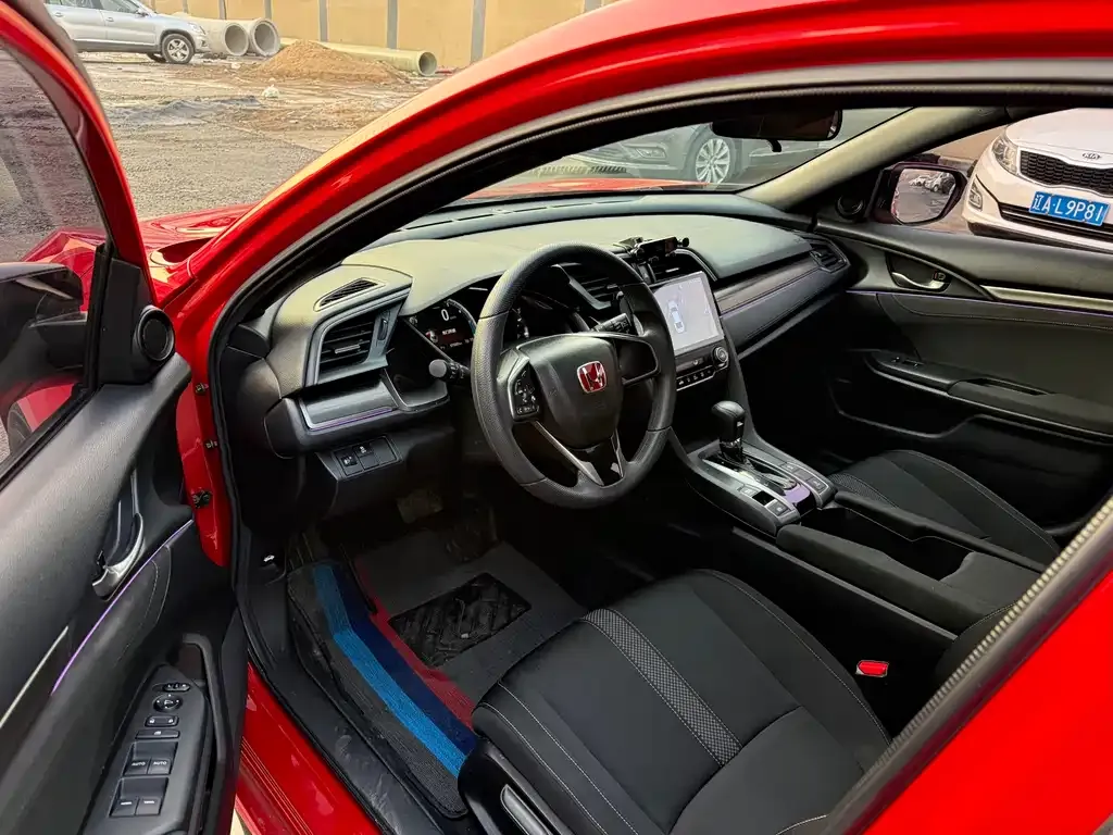 Honda Civic 2021 из CN, фото 8