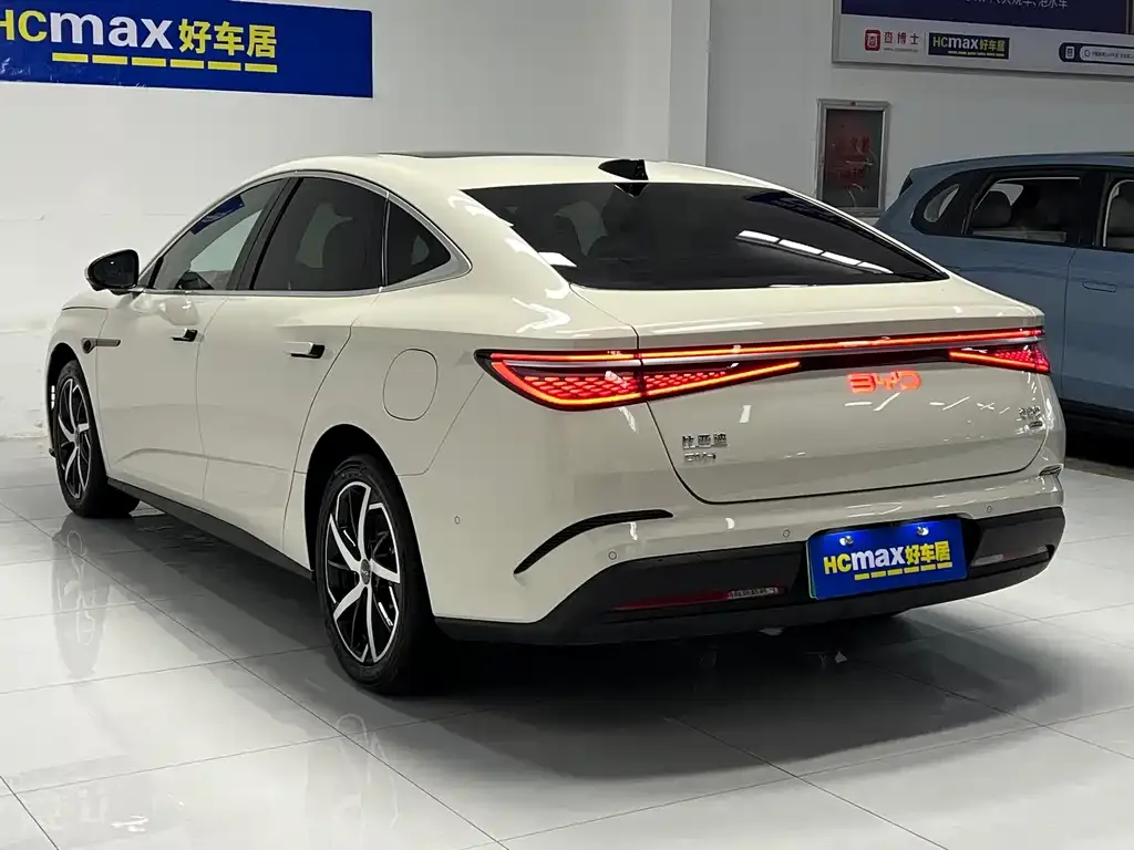 BYD Seal 07 DM-i — фото 7