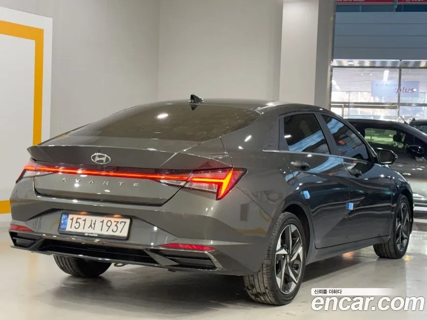 Hyundai AVANTE — фото 3