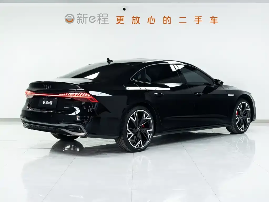 Audi A7L 2024 из CN, фото 5