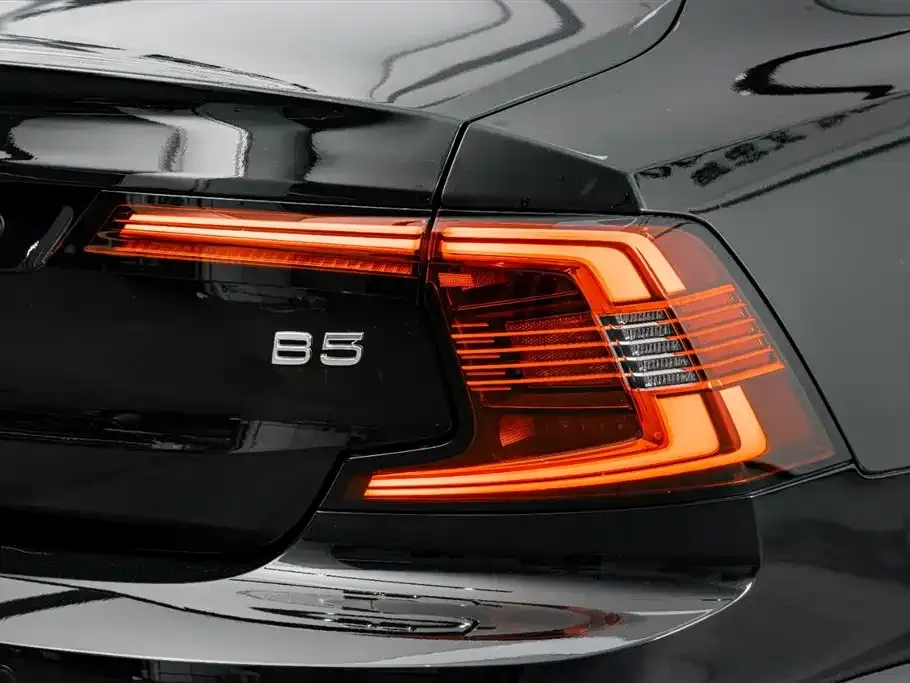 Volvo S90 2023 из CN, фото 7