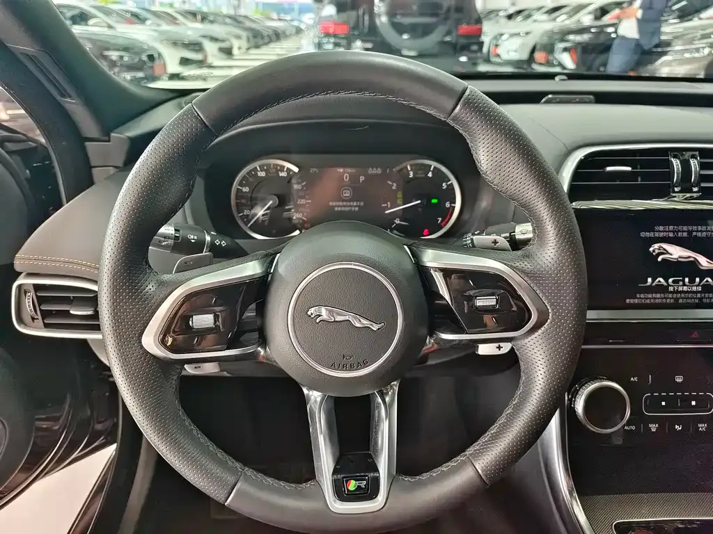 Jaguar XEL 2021 из CN, фото 9