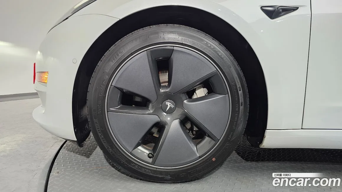 Tesla Model 3 2021 из KR, фото 10