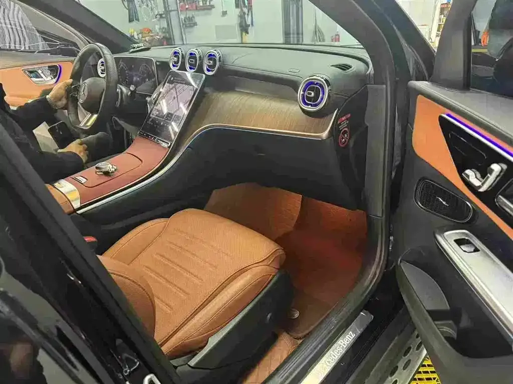 Mercedes-Benz GLC 2024 из CN, фото 2
