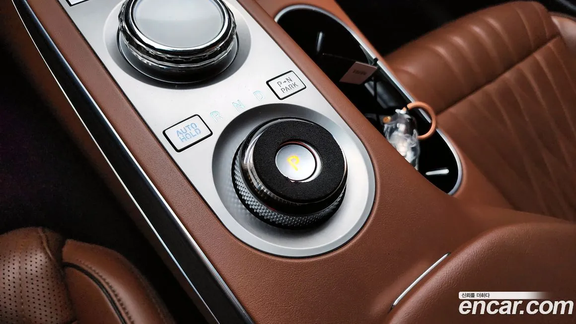 Genesis GV70 — фото 8