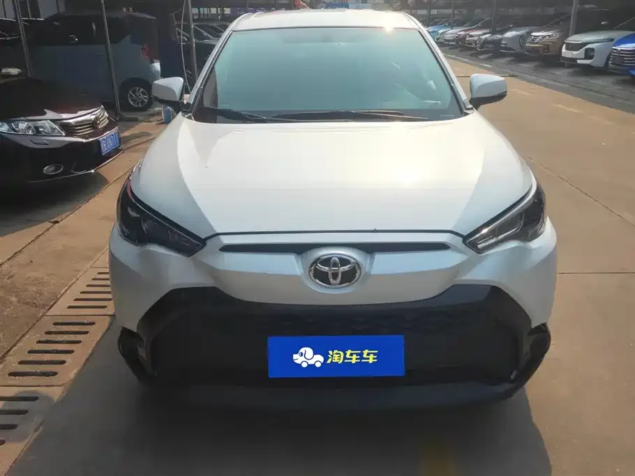 Toyota Frontlander 2023 из CN, фото 2