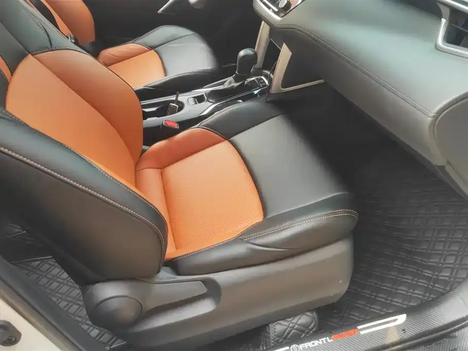 Toyota Frontlander 2023 из CN, фото 6