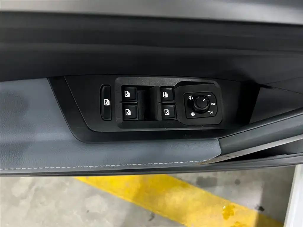 Volkswagen Lavida 2023 из CN, фото 5
