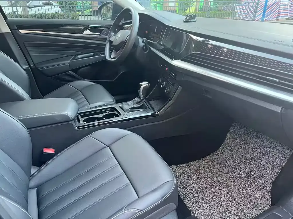 Volkswagen Passat — фото 7