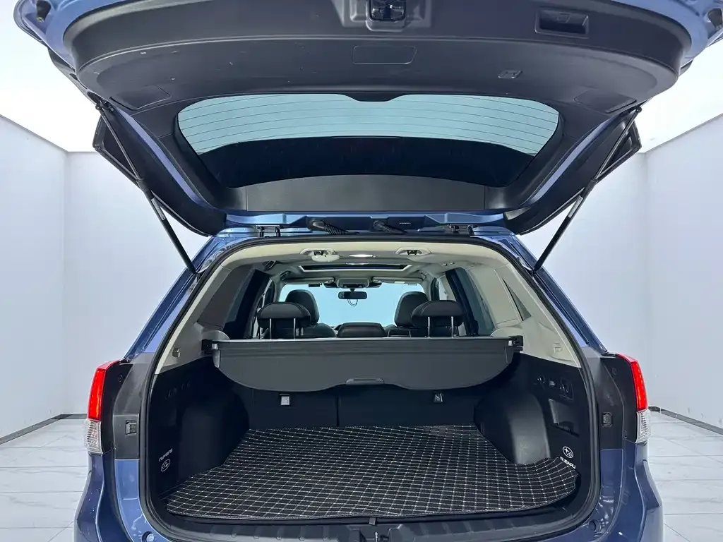 Subaru Forester 2023 из CN, фото 7