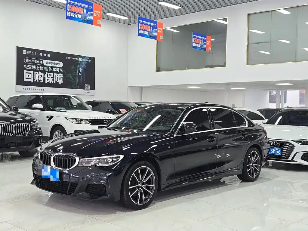 BMW 3 Series 2022 из CN, фото 1