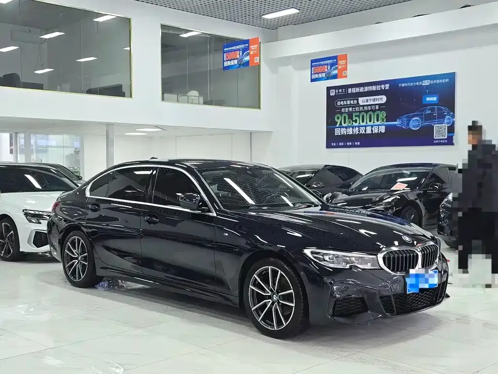 BMW 3 Series 2022 из CN, фото 10