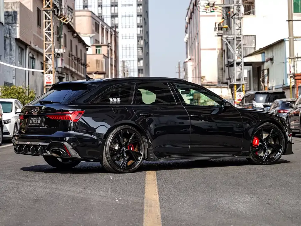 Audi RS 6 2023 из CN, фото 7