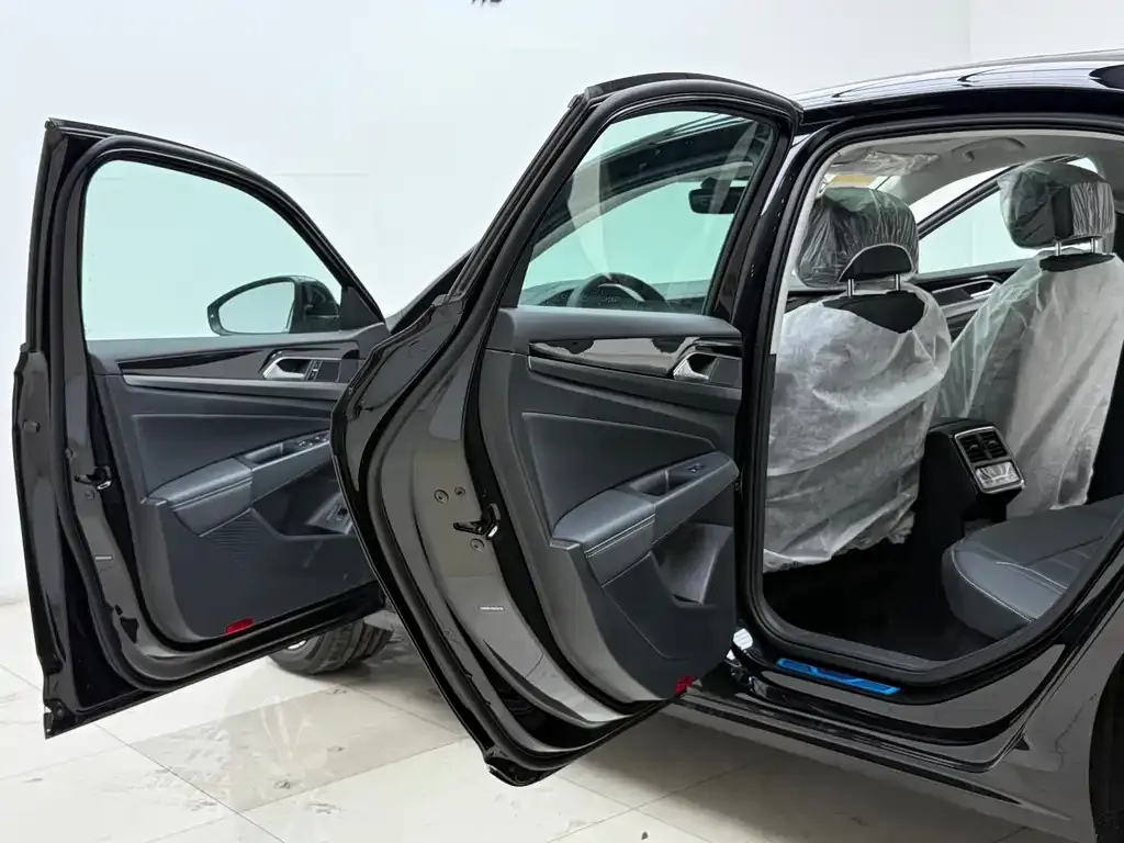 Volkswagen Passat — фото 6