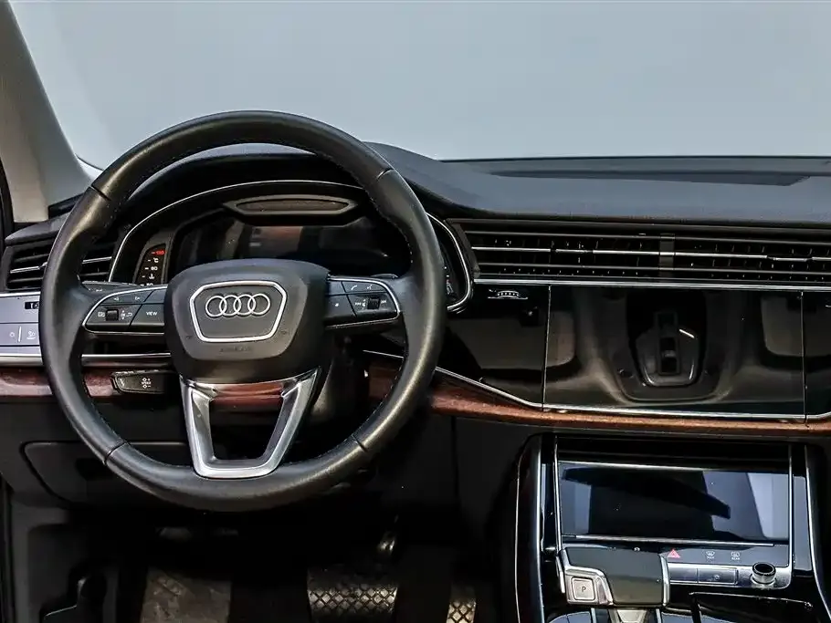 Audi Q7 2021 из CN, фото 3