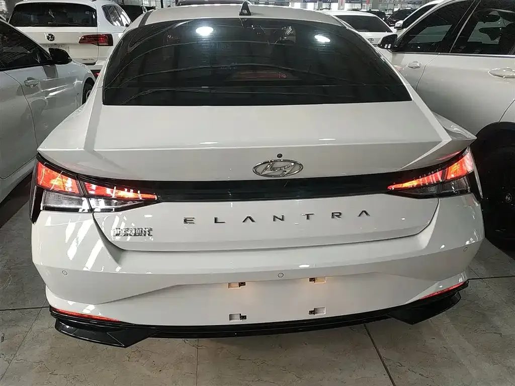 Hyundai Elantra 2021 из CN, фото 3