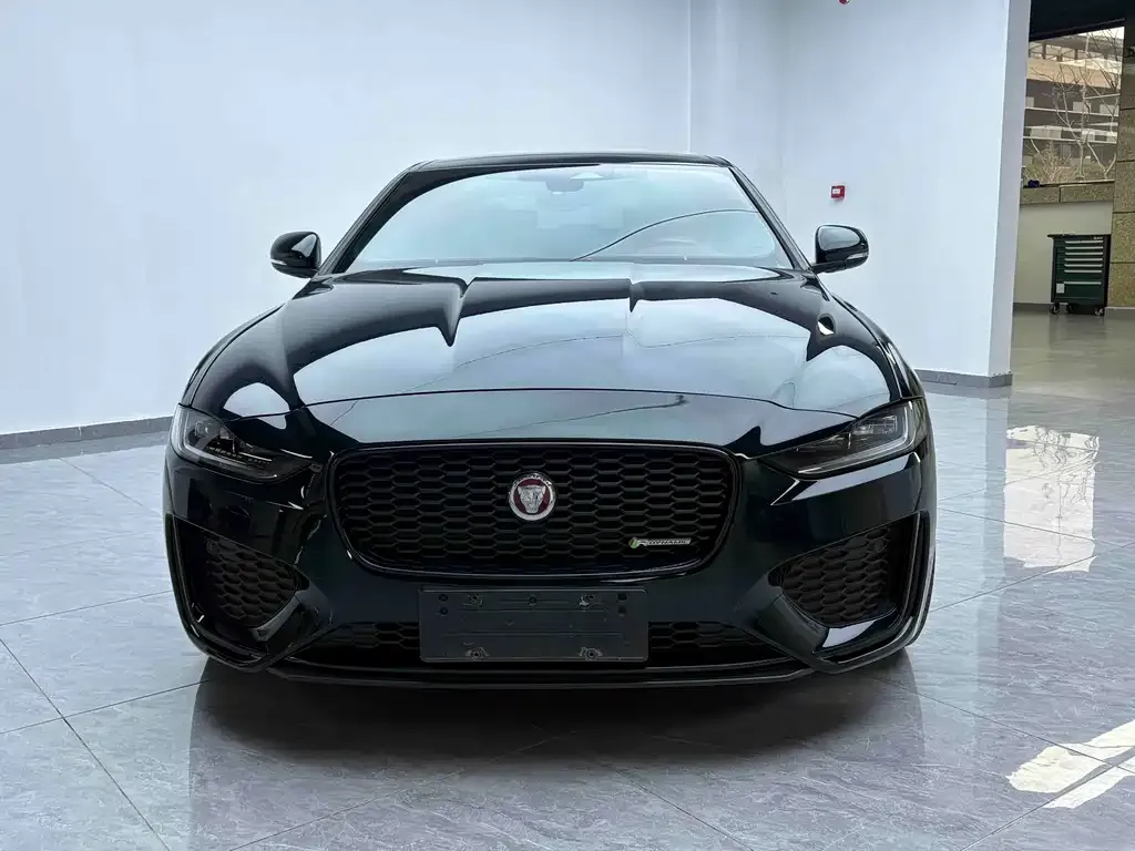 Jaguar XEL — фото 2