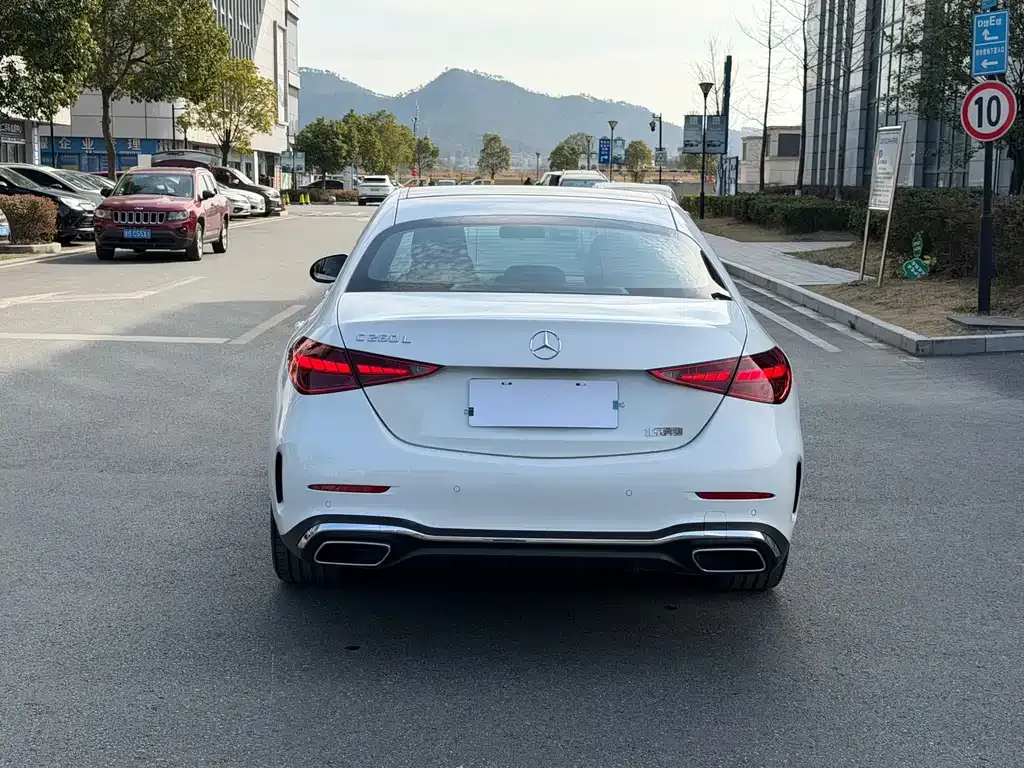 Mercedes-Benz C-Class 2024 из CN, фото 8