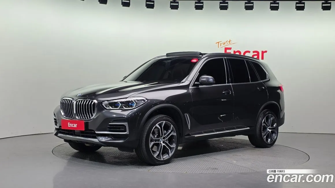 BMW X5 — фото 1