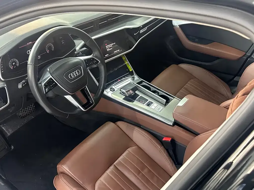 Audi A6L — фото 2