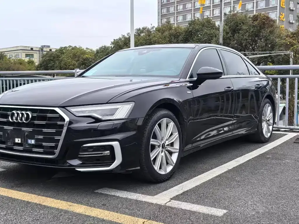 Audi A6L 2023 из CN, фото 1