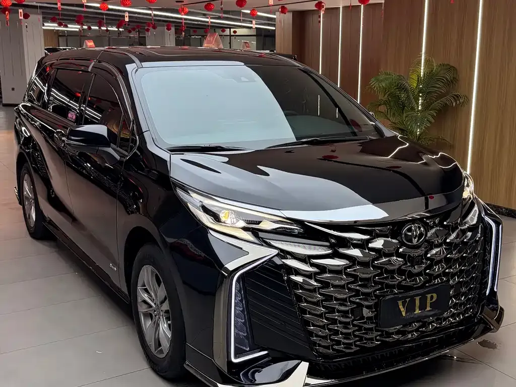 Toyota Sienna 2025 из CN, фото 2